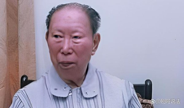永旺配资 97岁老人因欠租被告，在法庭大喊：我杀了10万日军！法院怎么判的
